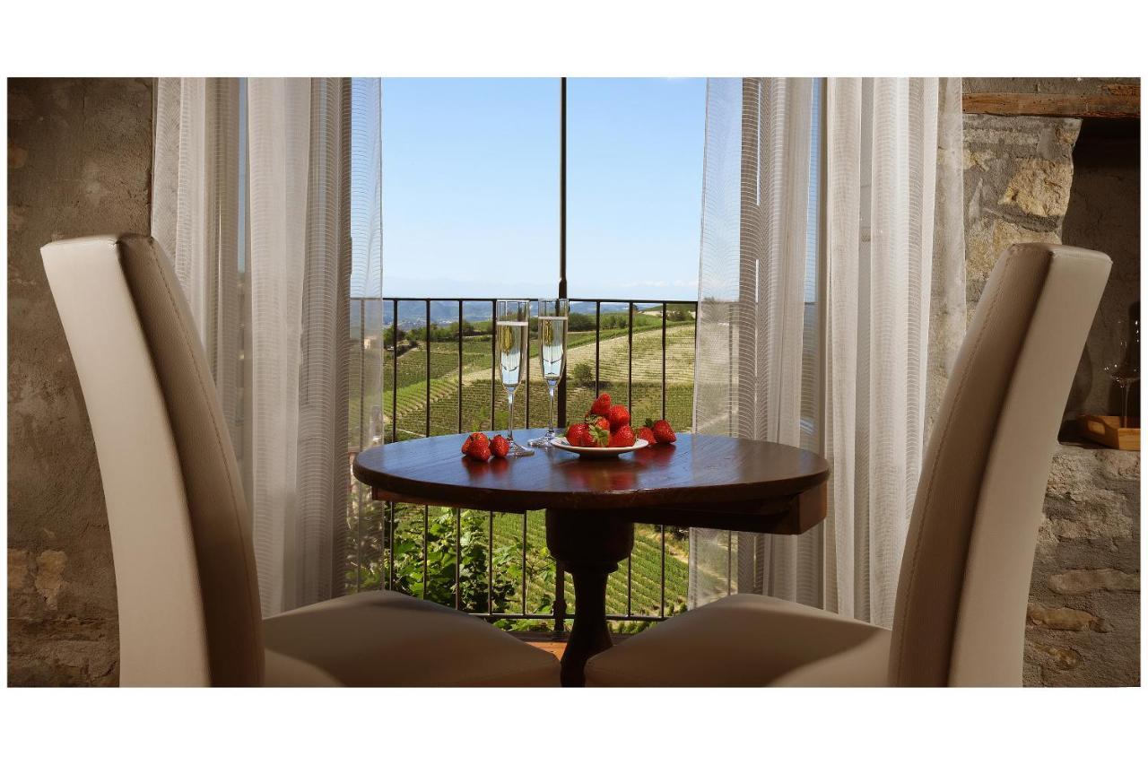 Ca 'D Calin Casa Nel Borgo Hotel Serralunga d'Alba Buitenkant foto
